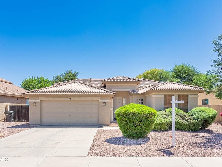 1415 E MORELOS Street photo 1