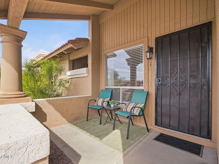 602 W Hononegh Drive #1 photo 3