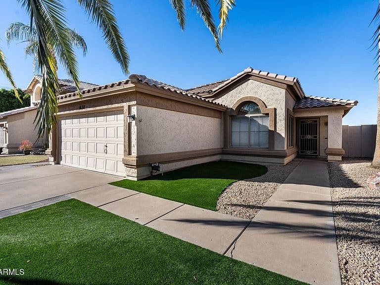 1638 E BARBARITA Avenue photo 1