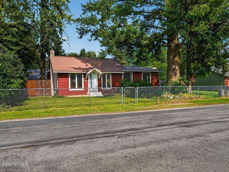 615 E Miles Ave photo 2