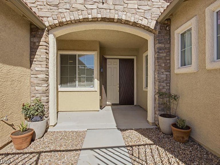 6552 Arrowbear Ln photo 3