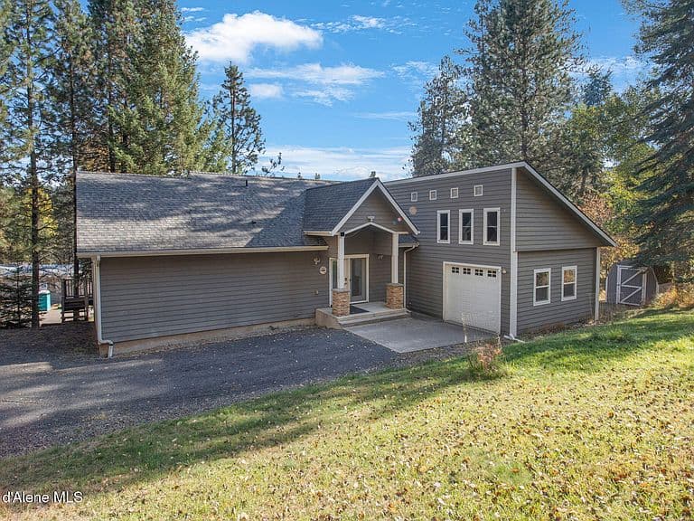 1157 Elm Dr photo 3
