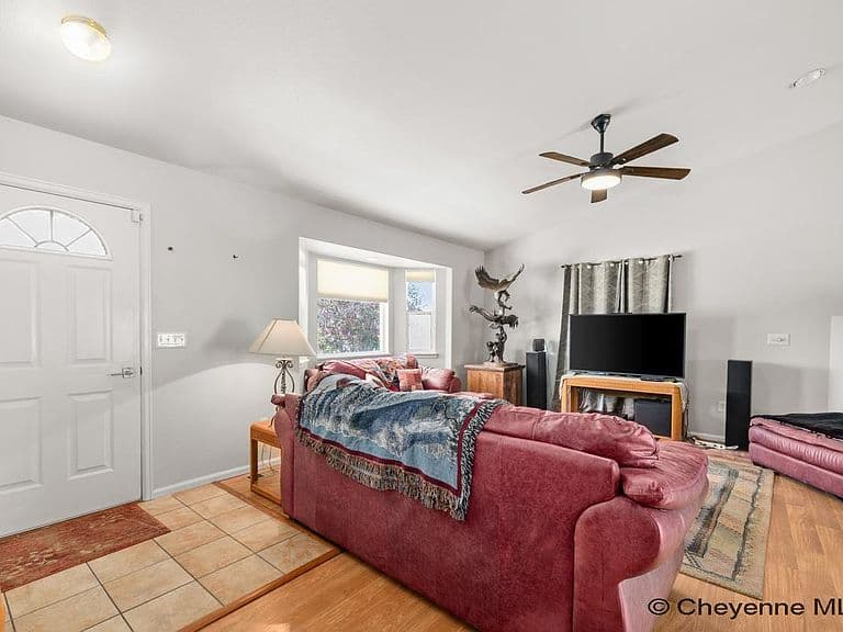 1524 Jazz Dr photo 4