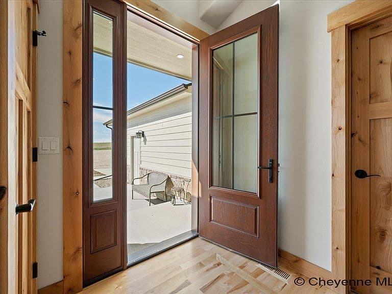 2172 Roan Trl photo 4