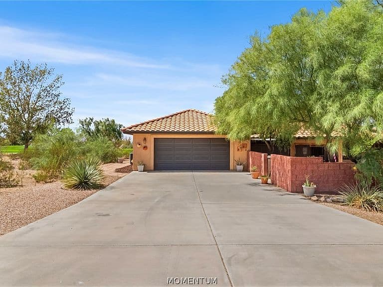 9781 N Vista Drive photo 1