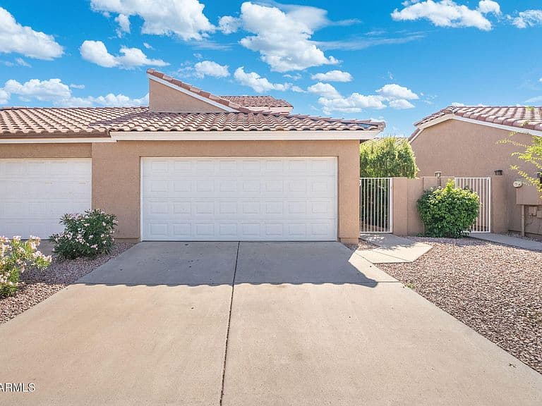 3510 E HAMPTON Avenue #47 photo 2