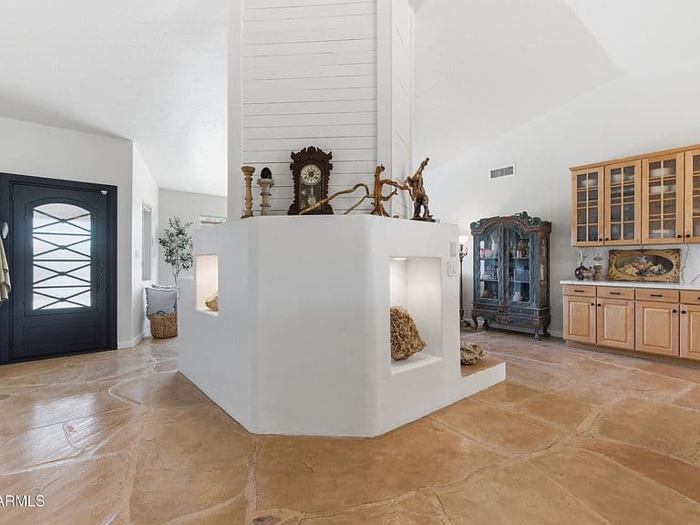 10712 E HUMMINGBIRD Lane photo 4