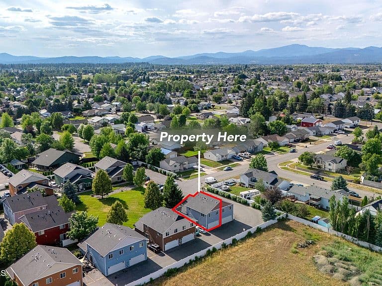 1317 N Forsythia Cir photo 2