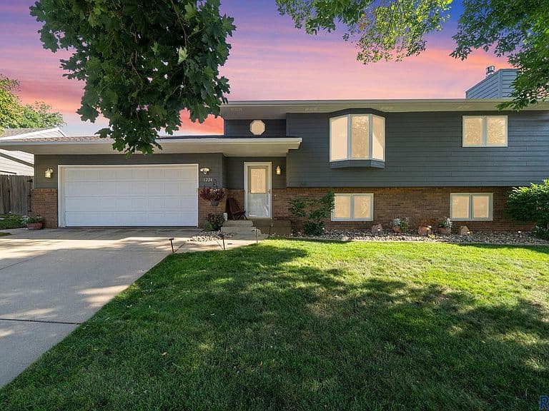 1224 S Dunham Cir photo 1
