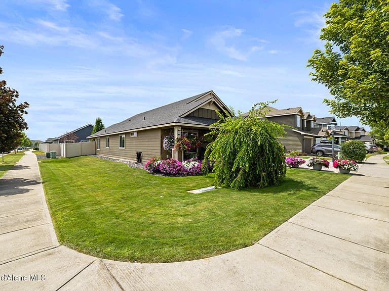 1779 N Clark Fork Pkwy photo 4