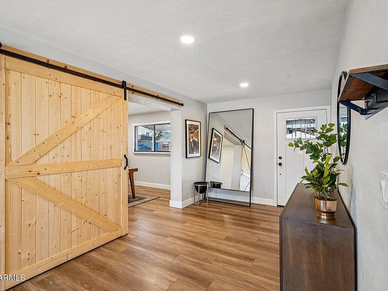 7339 E Wilshire Dr photo 5