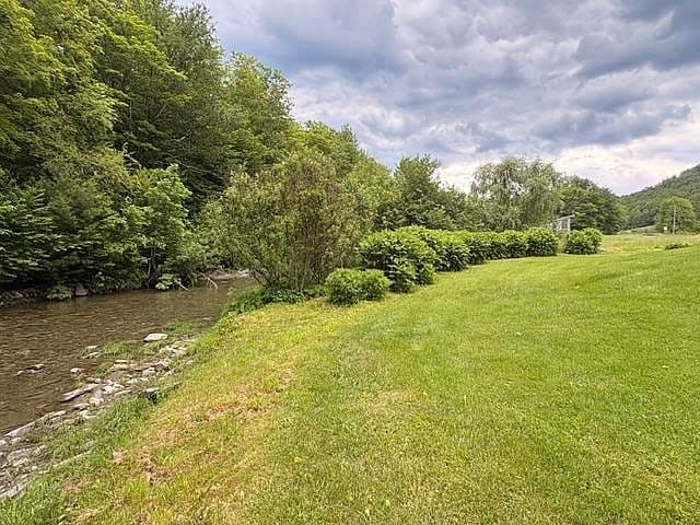 1821 Chateauguay Road photo 5