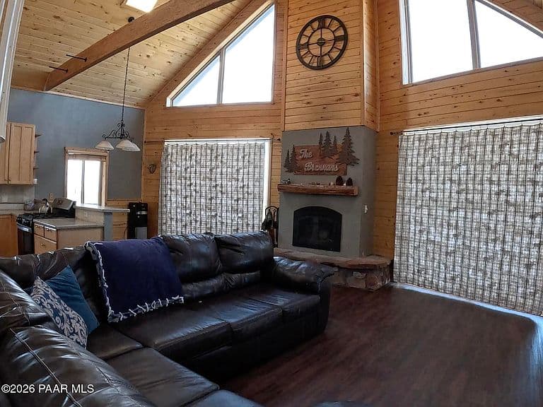 33867 W Whiskey River Rd photo 3