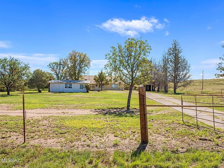 67 Wagon Wheel Ln photo 2