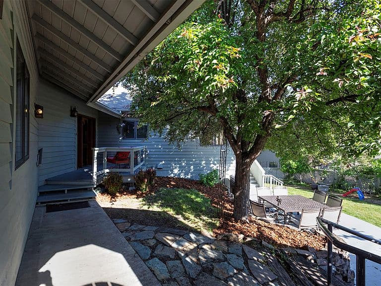 171 Fairway Dr photo 4