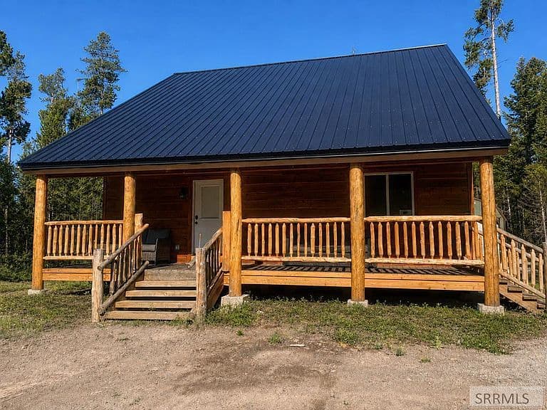 4177 Forest View Dr photo 2
