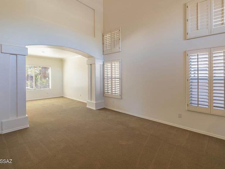 2196 E Rio Vistoso Ln photo 5