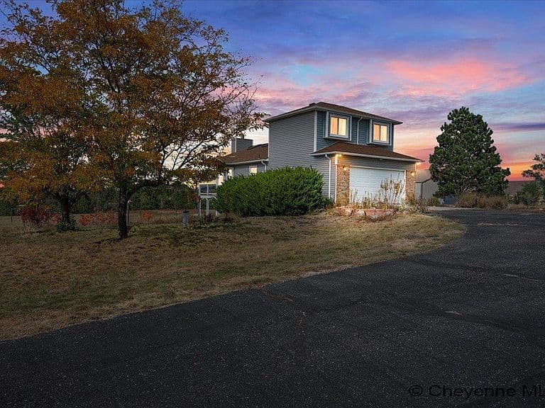 6300 Green Meadow Dr photo 1
