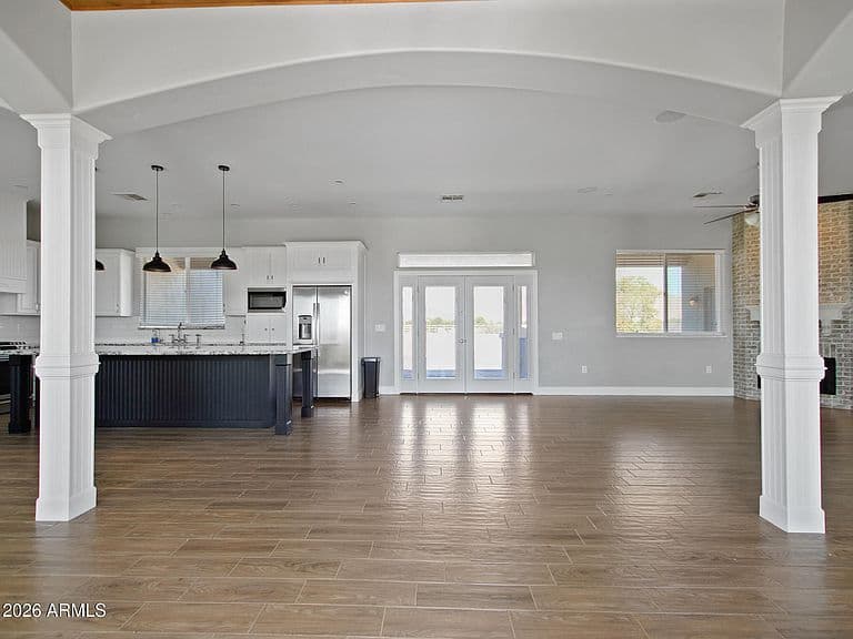 32480 N ROYCE Road photo 2