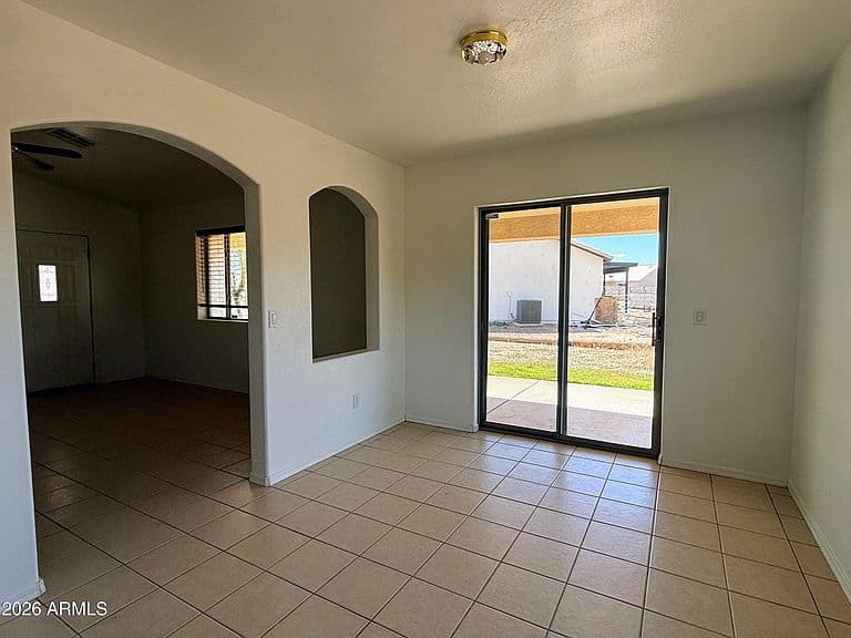 9828 W LAPAZ Lane photo 5