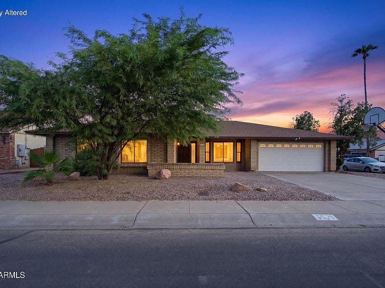 5531 W Beryl Avenue photo 1