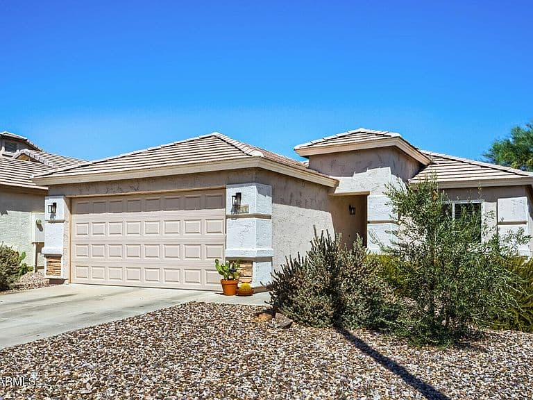 22214 W YAVAPAI Street photo 1