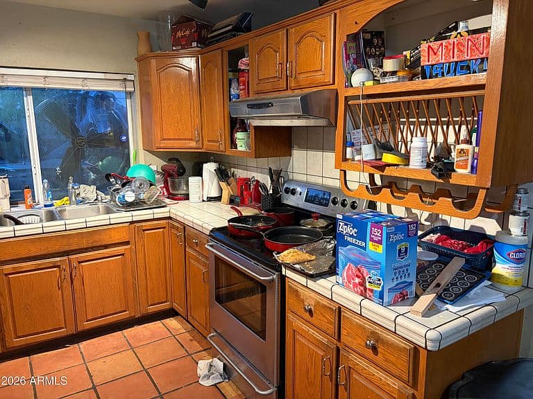 5057 N 71ST Lane photo 3