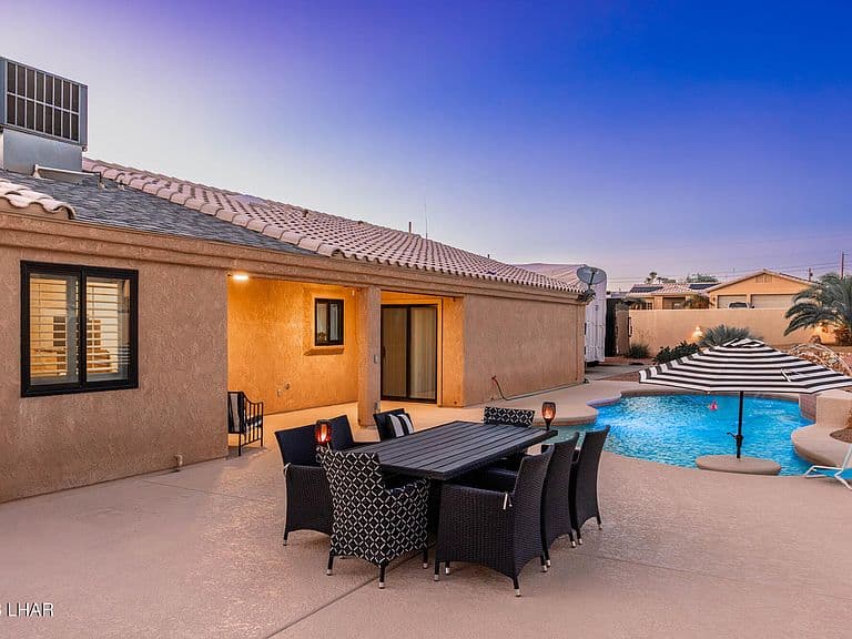 3692 Indian Peak Dr photo 4