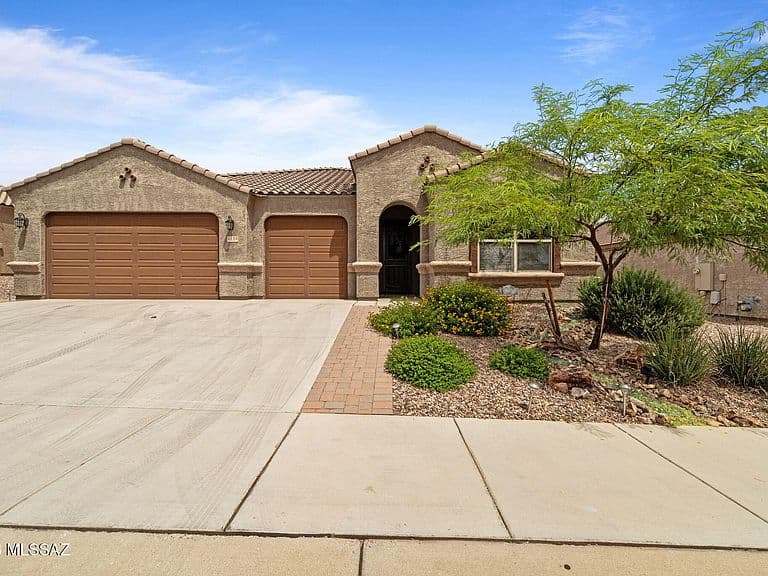 1132 W Whispering Lea Ln photo 2
