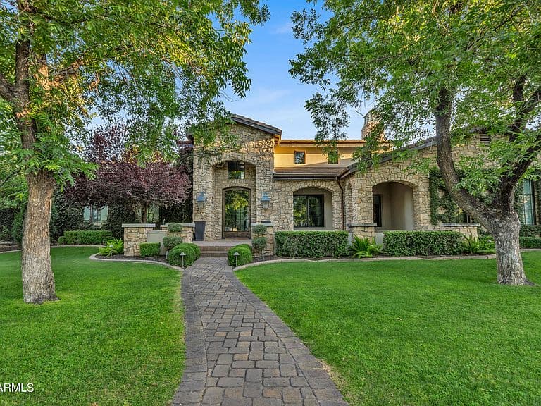 20415 E SUNSET Court photo 3