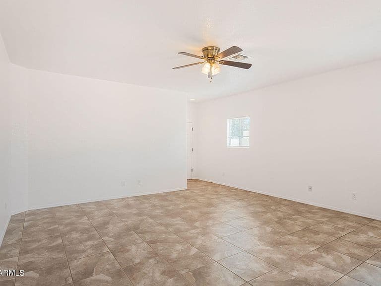 4563 LEISURE Lane photo 5