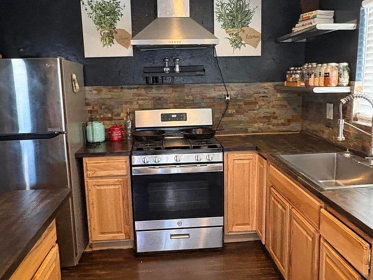 1B County Road 8285 photo 2