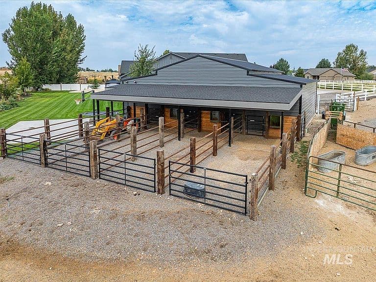 24301 Wanda Way photo 4