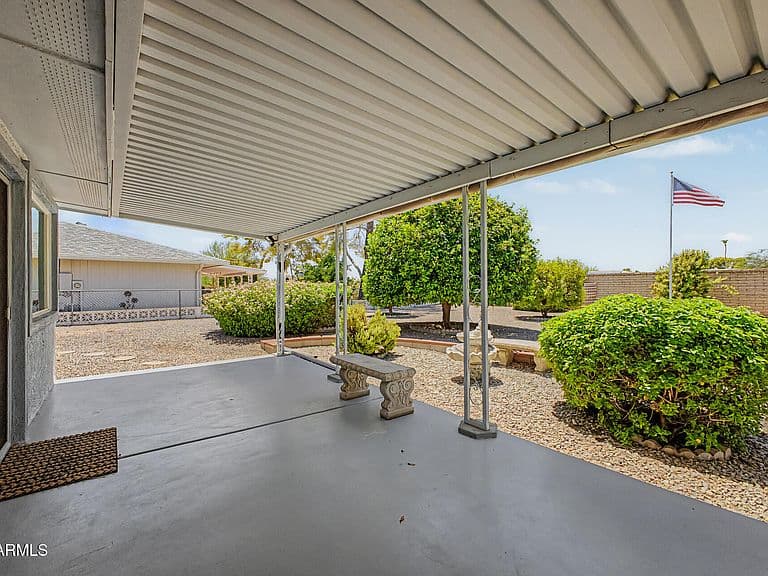 16022 N LAKEFOREST Drive photo 2