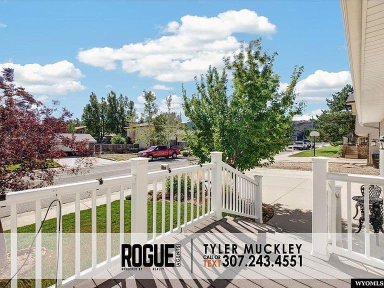 4450 Oriole Ct photo 3