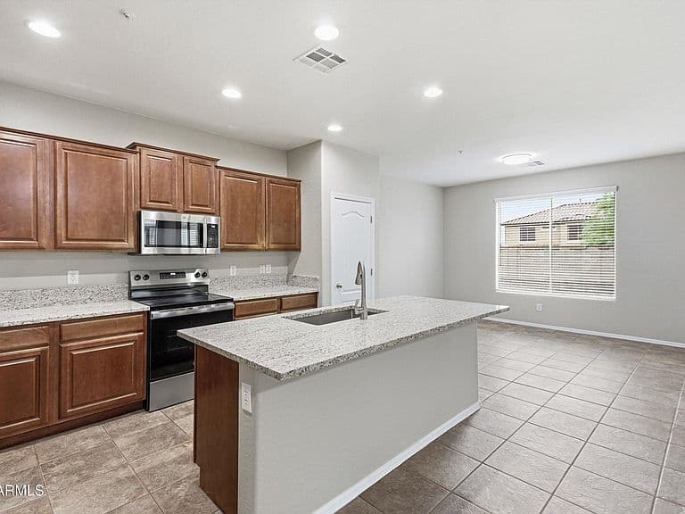 12567 W BLACKSTONE Lane photo 3