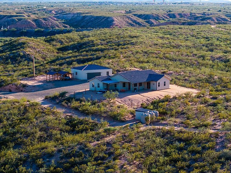 1121 N Apache Ridge Rd photo 4