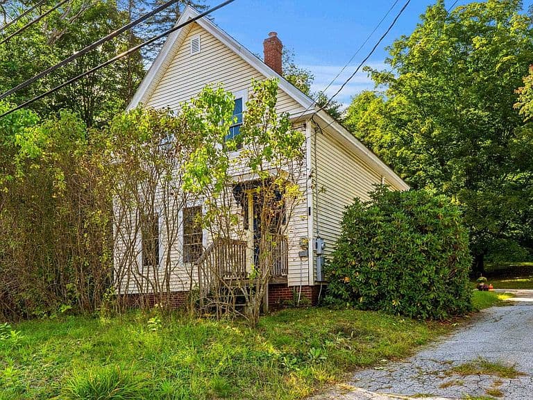 65 Riverside Drive photo 2