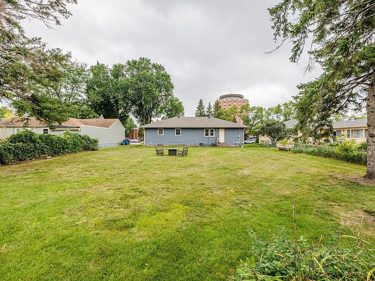 1510 6th Ave S photo 4