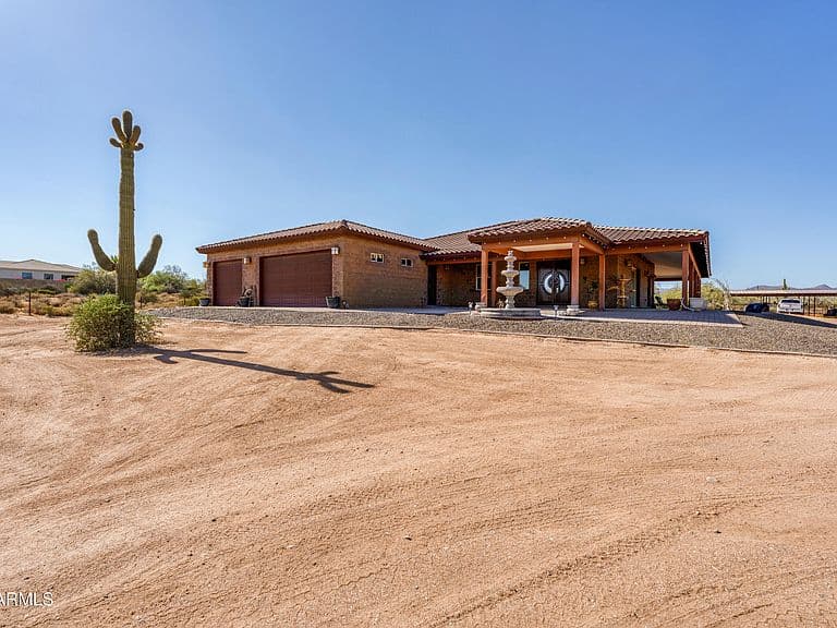 17024 E LONE MOUNTAIN Road photo 3