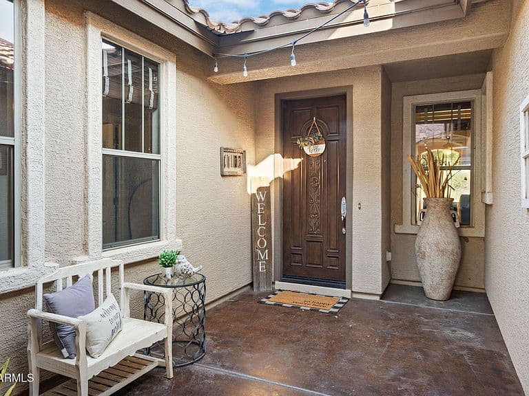 2351 S GLEN Drive photo 4