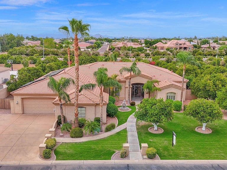 3418 E JUNE Circle photo 1