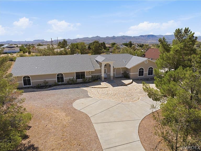 2269 Comanche Drive photo 5