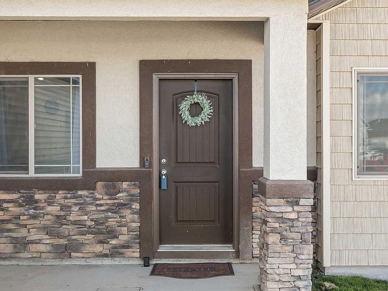 240 Glacier Meadows Way photo 4