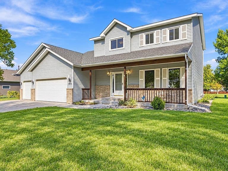 1014 Sommerset Dr photo 1