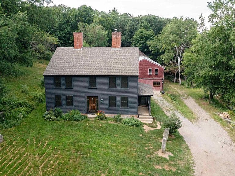 301 Tiffany Hill Road photo 2