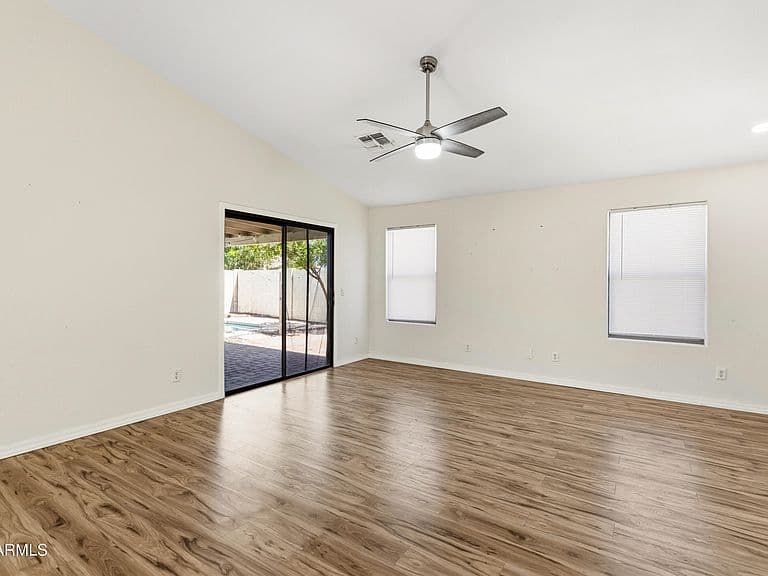 15234 W POLK Street photo 5