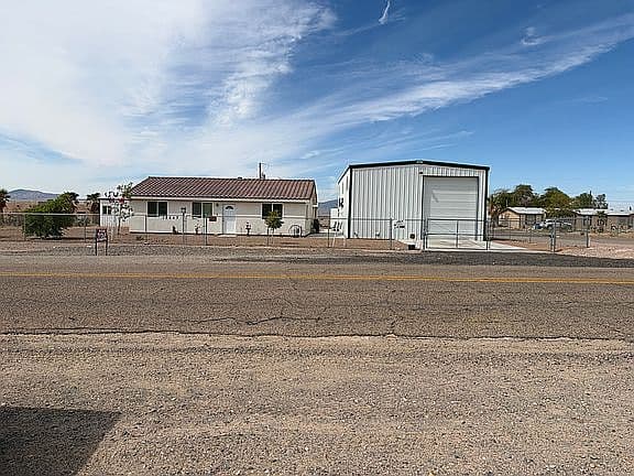 12547 S Oatman Hwy photo 3
