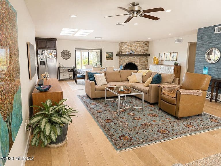 9940 N Desert Sky Pl photo 5