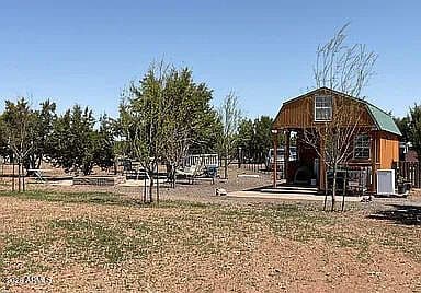 1325 W LITTLE BIT Drive photo 4